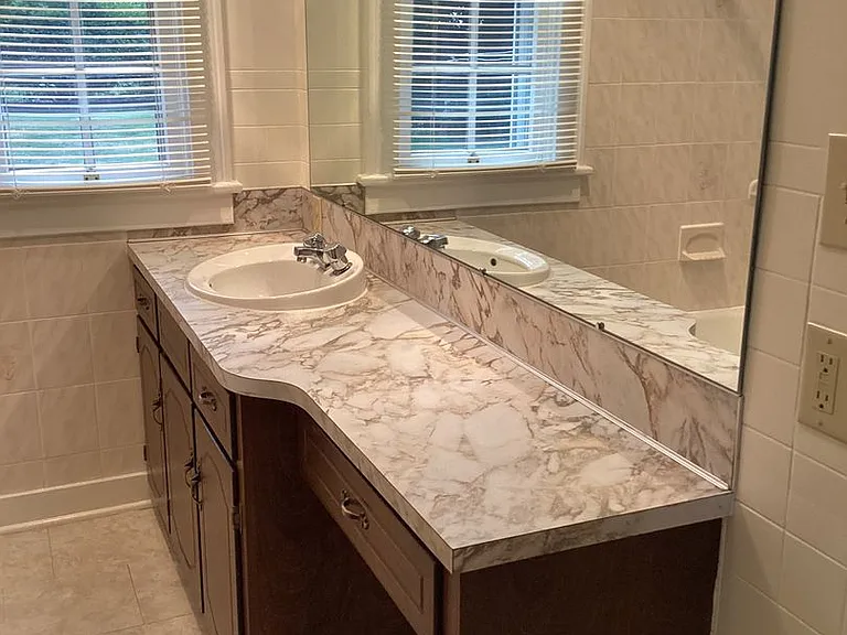 225 N Grant St — Photo 38