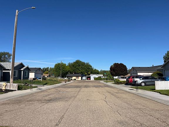 5th image of 2705 Oak Pl
