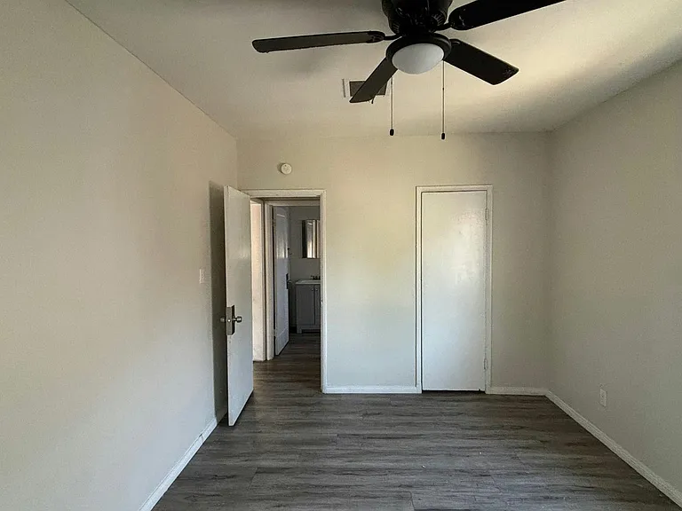 1061 Beaumont Ave #A — Photo 10