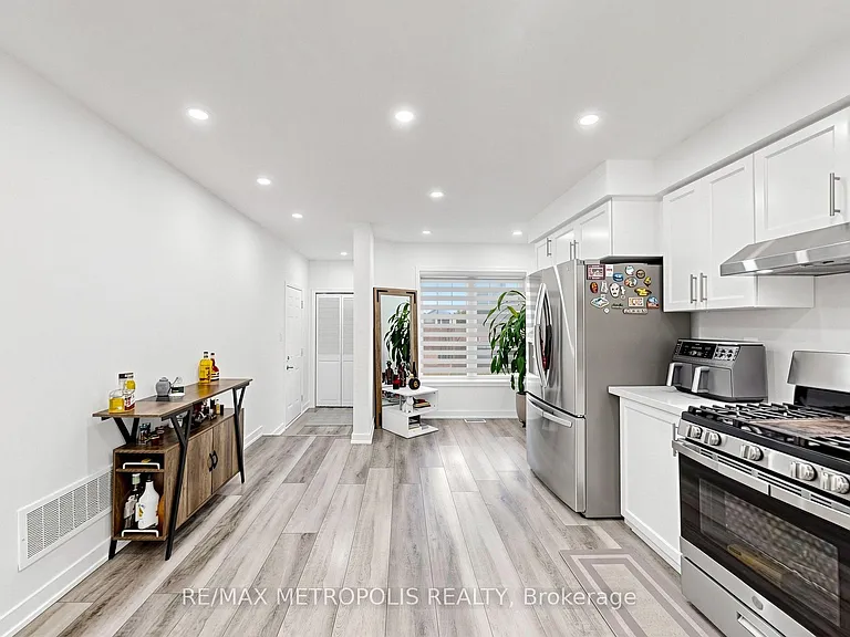 75 Willet Ter — Photo 12