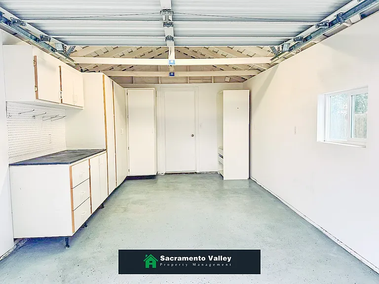 3500 Marjorie Way — Photo 4