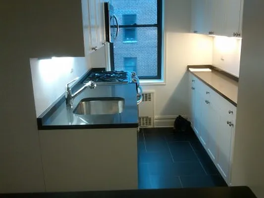 Sold by Classic Marketing- 530 Park1 | media 21