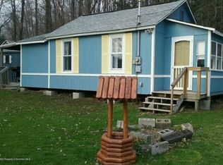 15F Lizzys Ln, Waymart, PA 18472