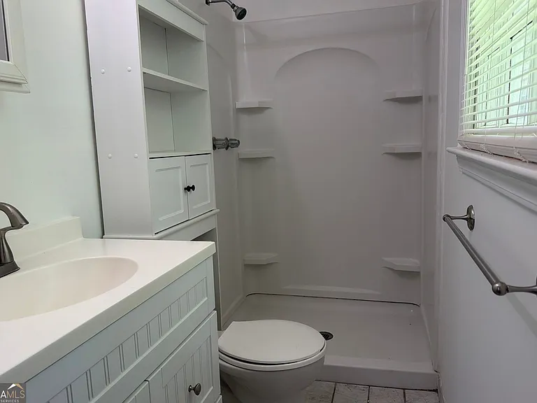 310 Sharon Dr — Photo 14