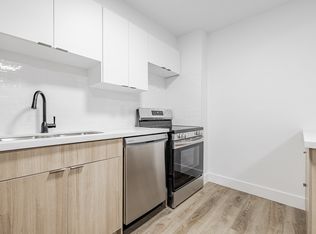 7 Park Vis #606, Toronto, ON M4B1A4