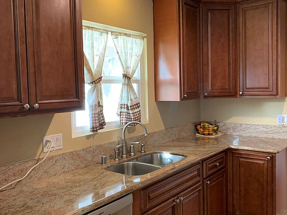 5th image of 10128 La Serna Dr