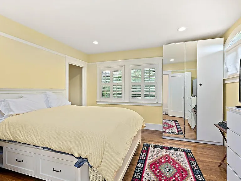 2903 Russell St — Photo 27