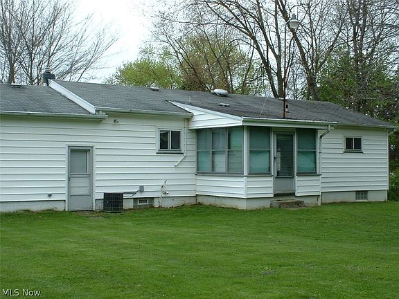 3rd image of 540 Secrist Ln
