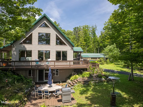 13 Rathbunville Lane, Whitehall, NY 12887