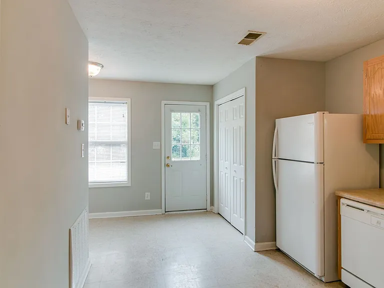 821 Oak Arbor Ct — Photo 10