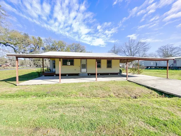 101 Phillip St, Pierre Part, LA 70339