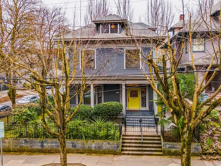 1956 NW Everett St — Photo 38