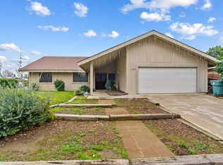 1184 Jamestown St, Tulare, CA 93274