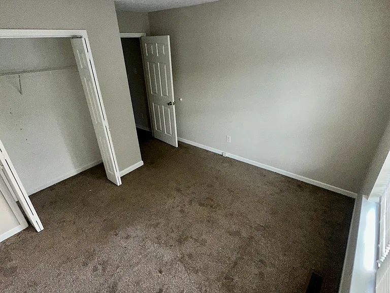 2716 Sanibel Ln SE — Photo 6