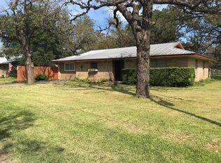174 Pecan Dr, Leakey, TX 78873