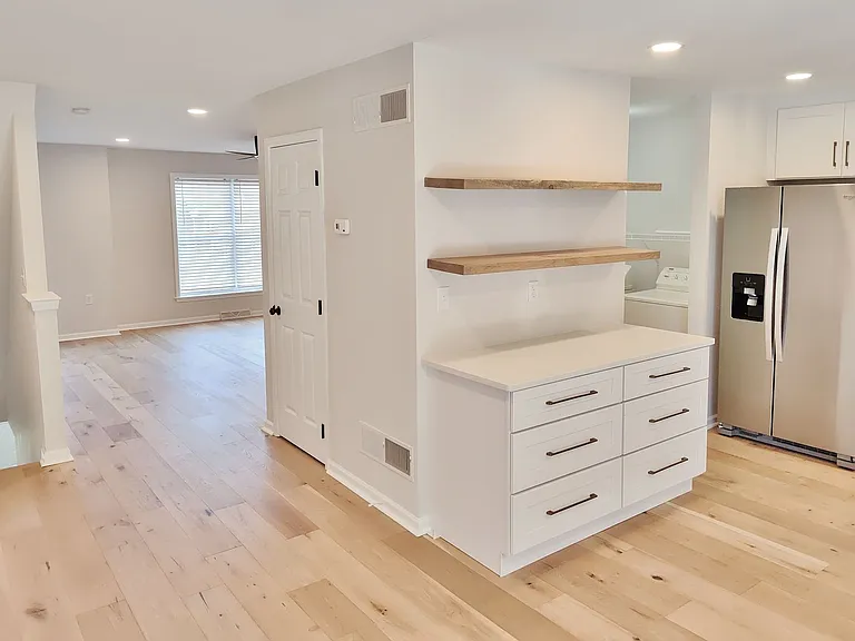 36 Taylor Dr — Photo 4