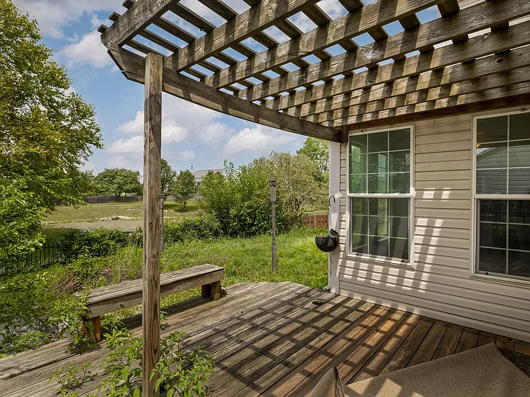 16776 Greensboro Dr — Photo 33