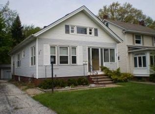 4298 W 212th St, Fairview Park, OH