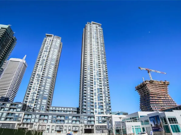 4011 Brickstone Mews, Mississauga, ON