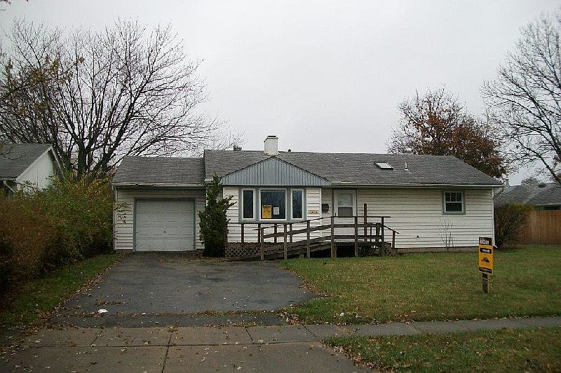 1st image of 4218 Thompson Dr