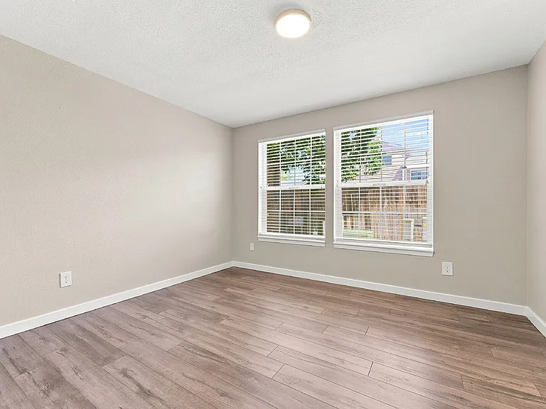 1505 S Ouray Cir #D — Photo 14