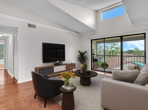 708 Sunny Pine Way #B3, Greenacres, FL 33415