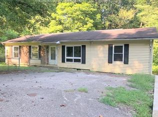 104 Hickory St, Dunbar, WV 25064