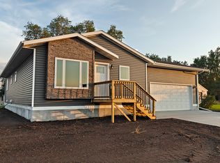 Governor's House 3BD Plan, Ridgeview on Foster, Mitchell, SD 57301