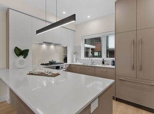 342 Mountain Hwy #312, North Vancouver, BC V7J2K8