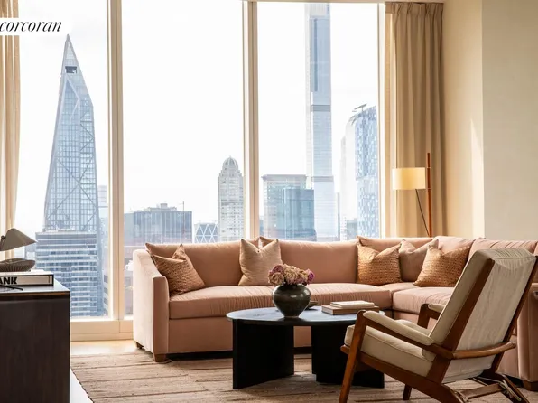 100 East 53rd Street image 1 of 25