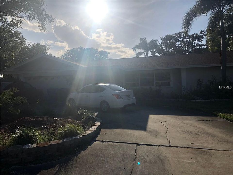 1st image of 4200 14th Ln NE