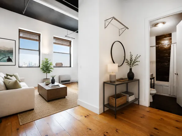 350 Manhattan Avenue image 1 of 19