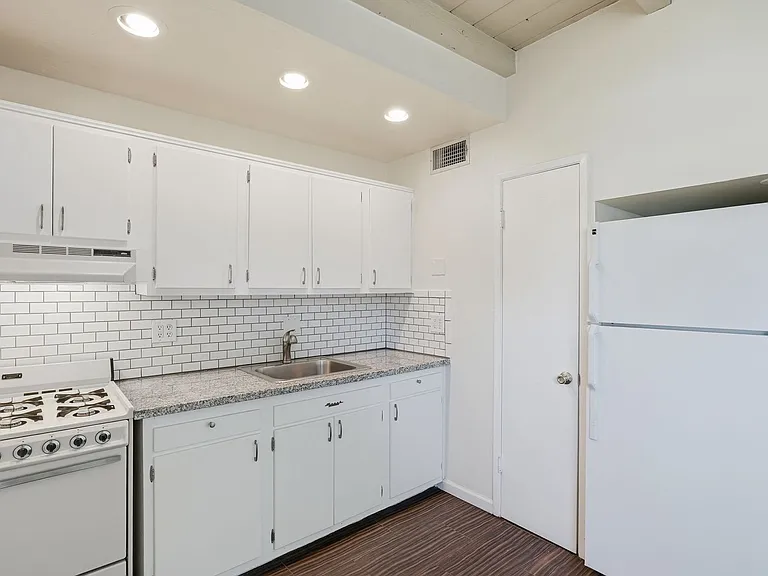 610-616 E. Drachman St. ( 610, 612, 614, 616 ) — Photo 9