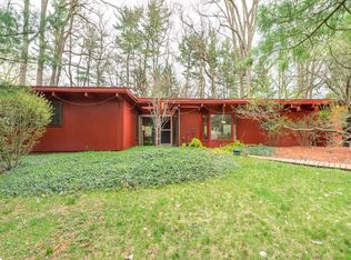 375 Rock Creek Ct, Ann Arbor, MI