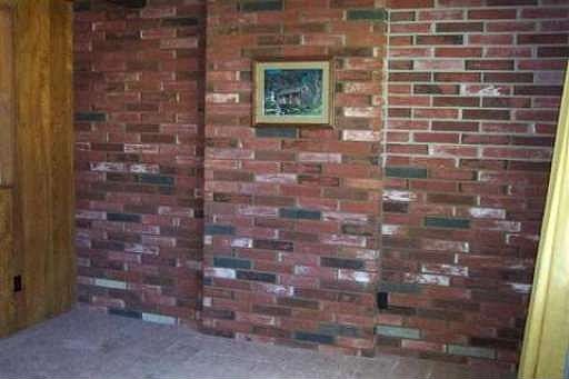 5th image of 26486 Collingwood St