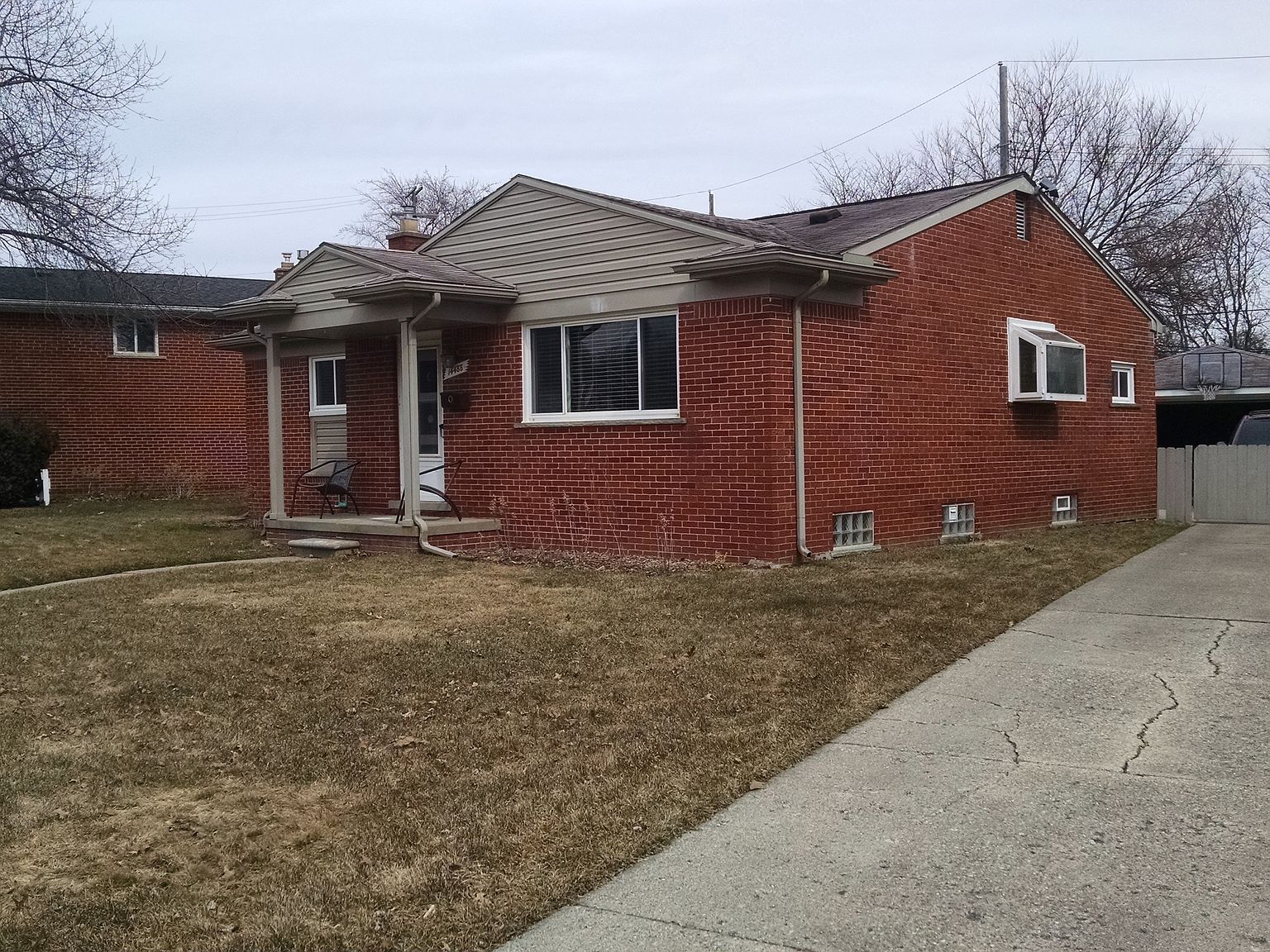 14488 Robinwood Dr Plymouth MI 48170 Zillow   C0f9ad67232a6fc6feb5f37a9759e3b7 Cc Ft 1536 