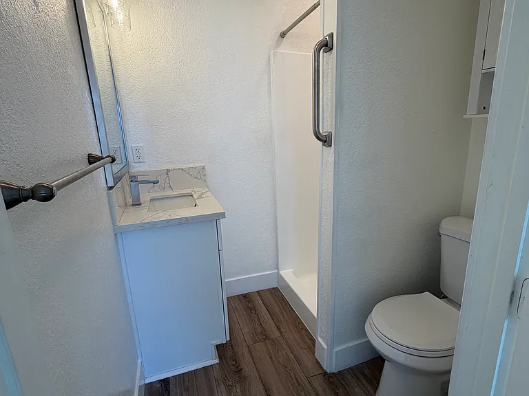 399 Zenith St — Photo 7