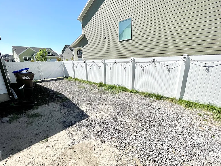 E Chukar Dr — Photo 41