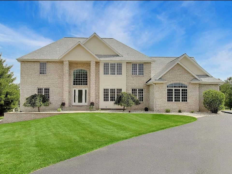 1st image of W4744 Briar DRIVE