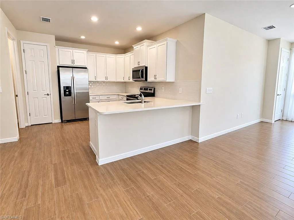 2 bed, 2.0 bath, 1503 sqft, $2,800 — Photo 3