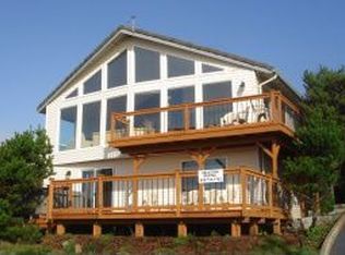 6218 NE Logan Rd, Lincoln City, OR 97367