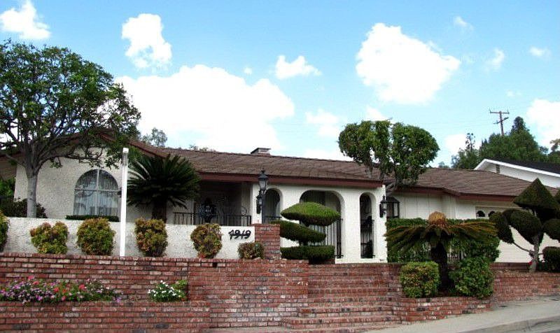 1st image of 7919 Calmada Ave