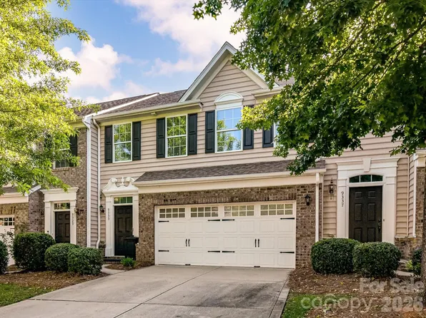 9333 Alice McGinn Dr, Charlotte, NC 28277