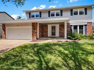 1361 Green Birch Dr, Fenton, MO