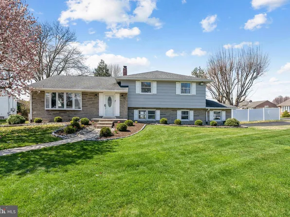 1000 Twist Rd, Philadelphia, PA 19115