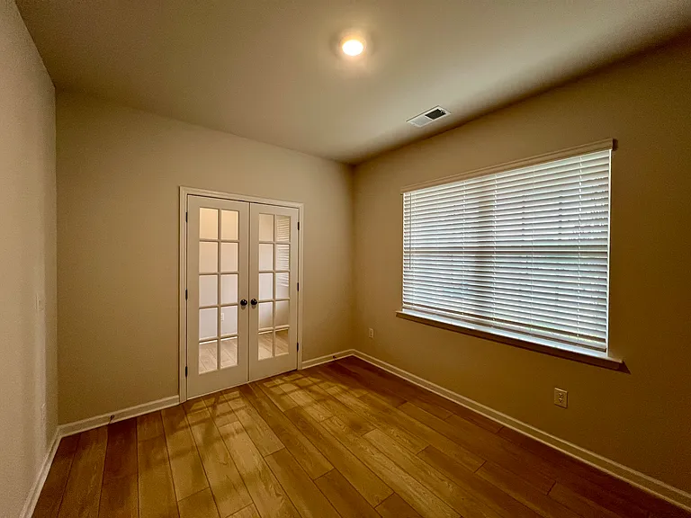 314 Hamptons Cove Rd — Photo 4