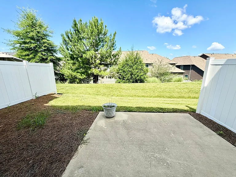 5633 Garrow Glen Rd — Photo 20