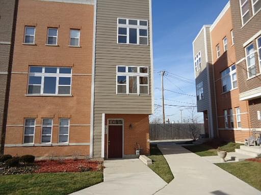 1st image of 1926 N Lotus Ave #83