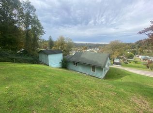 201 Cass Ave, West Union, WV 26456