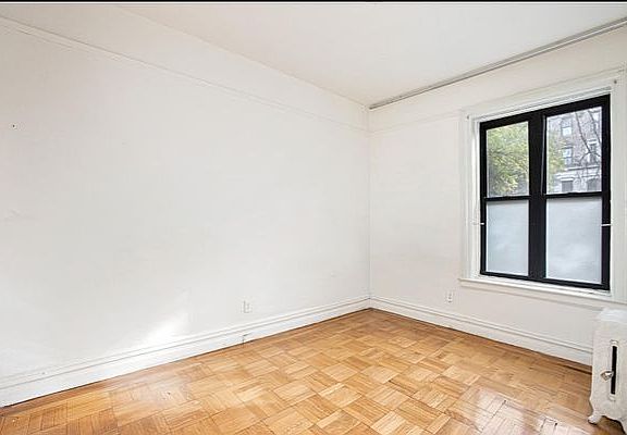 5th image of 411 Saint Johns Pl #1F